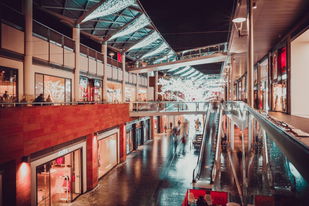 Balancing Ambiance And Acoustics In Busy Shopping Centers