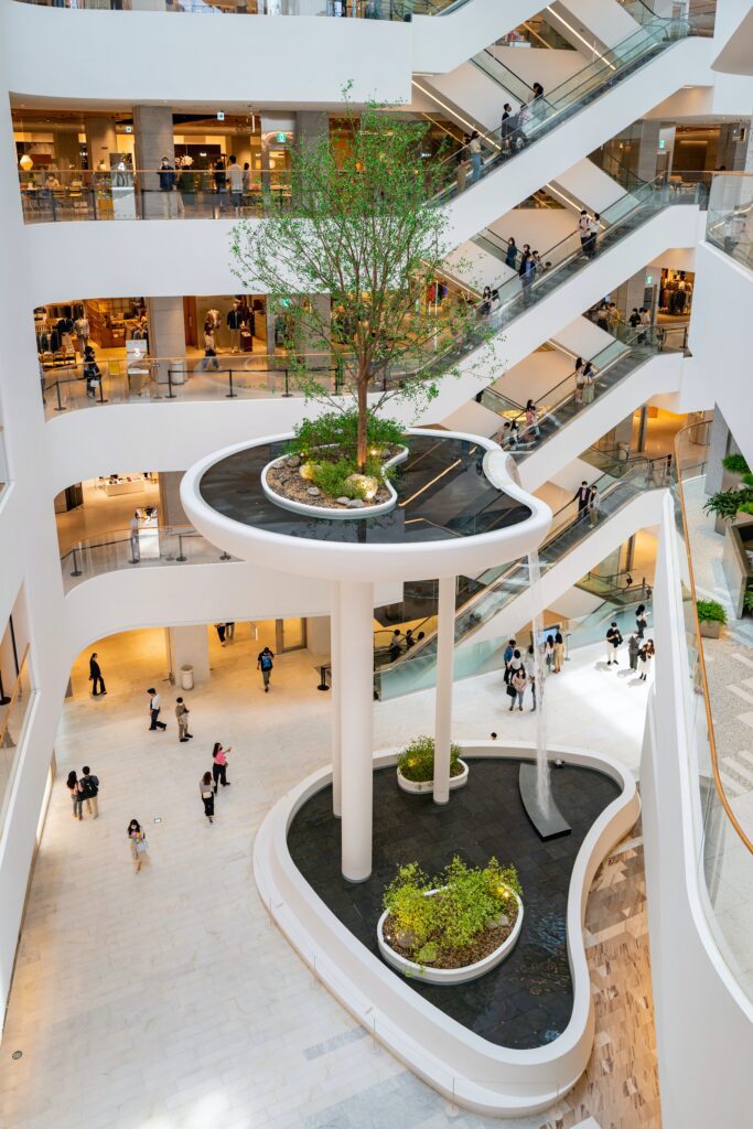 Innovative Architectural Elements In Shopping Center Design